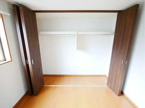 中野区野方６丁目の賃貸マンションの収納