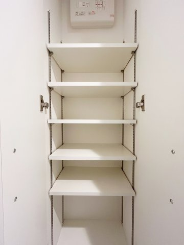 エコロジー鶴舞レジデンスの収納