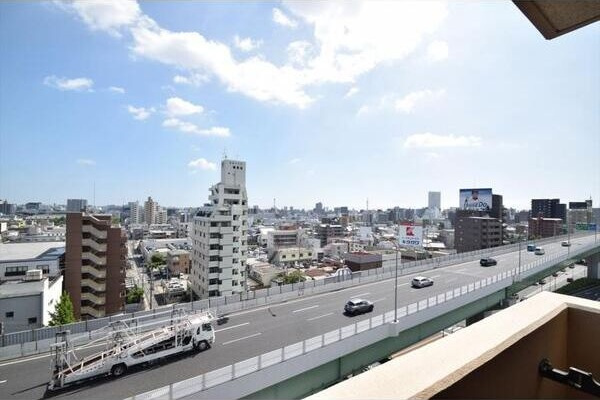 エコロジー鶴舞レジデンスのバルコニー