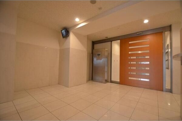 エコロジー鶴舞レジデンスのエントランス