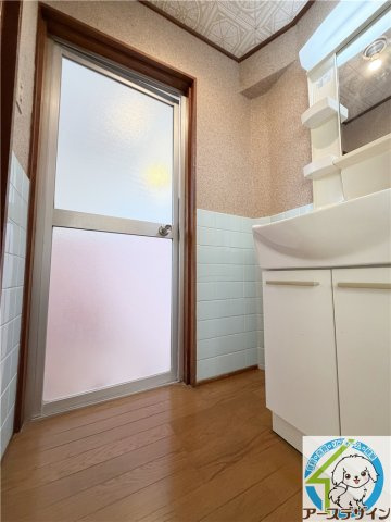 赤峯マンションの洗面所