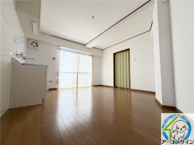 赤峯マンションの居間・リビング