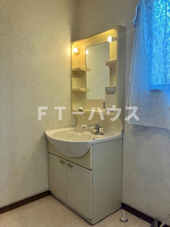 田喜野井戸建の洗面所|使いやすい洗面所です