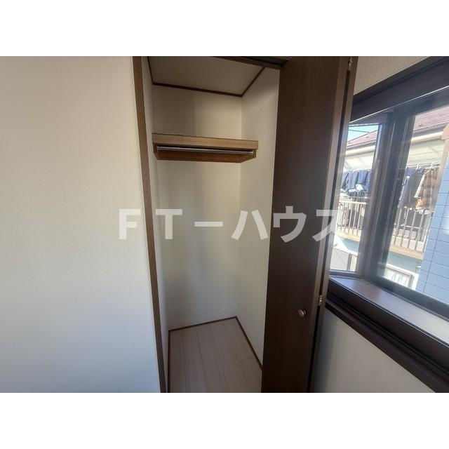 リブレス三角町戸建の玄関|ゆったりとした玄関です