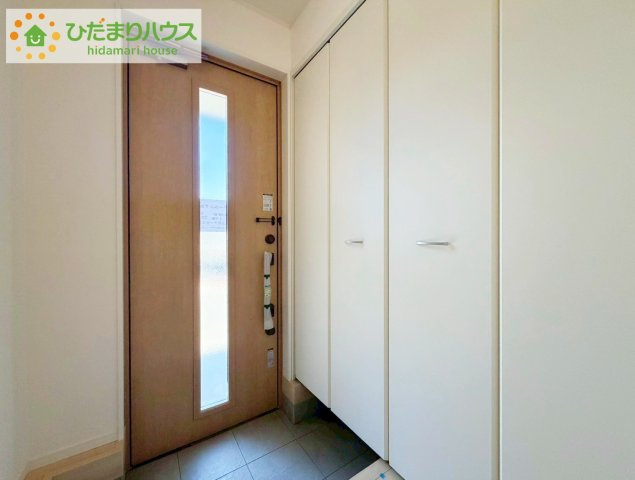 いわき市内郷内町第7　新築戸建　の玄関|玄関がひろいので親子で並んで仲良く靴が履けますね(^^)/