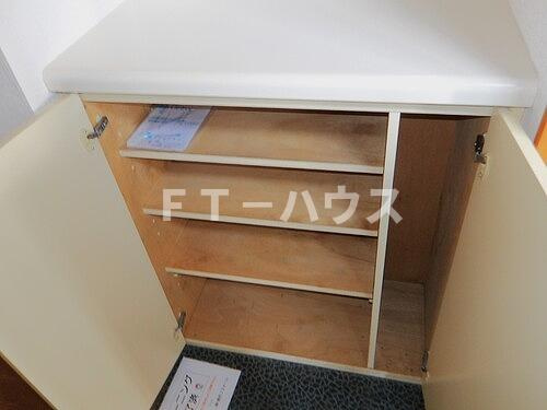 ライオンズマンション船橋飯山満台二番館の収納|下足入