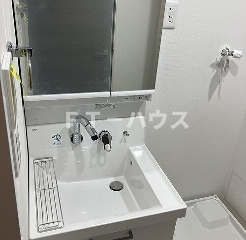 ソフトタウンニュー谷津遊園の洗面所|洗面台　内装後