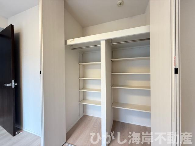 レクセルマンション平塚見附町の収納|新規リフォーム完了！　各居室　収納スペース付き