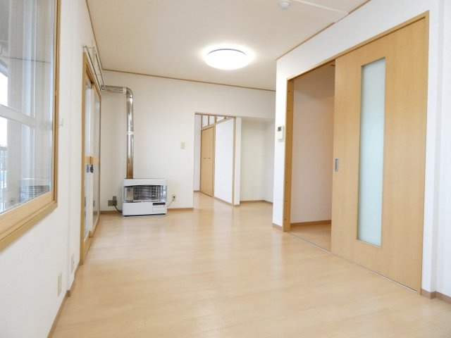 マンション鹿内の居間・リビング