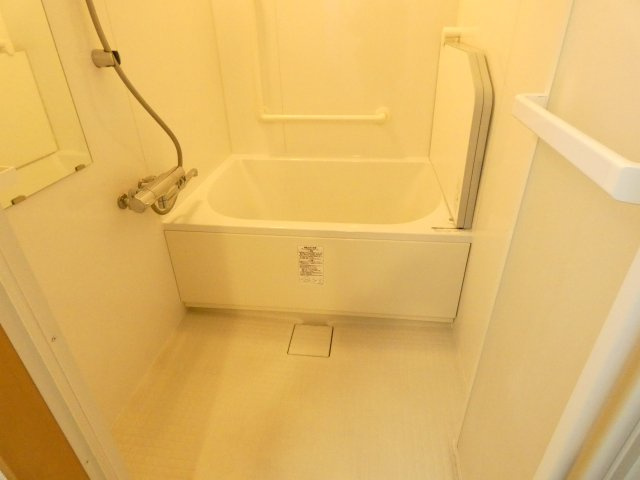マンション鹿内の浴室