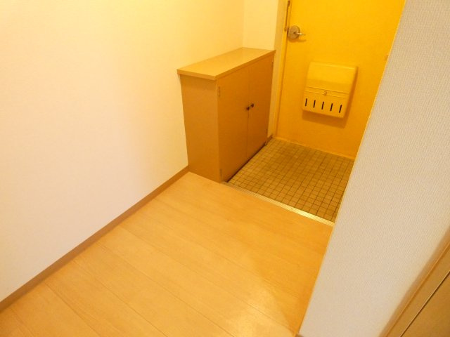 マンション鹿内の玄関