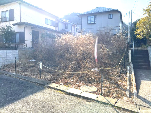 青梅市友田町4丁目　土地全1区画の前面道路含む現地写真