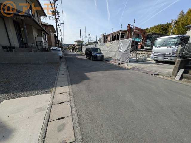 【前面道路含む現地写真】 | 藤枝市藤岡4丁目2期　新築戸建　1号棟