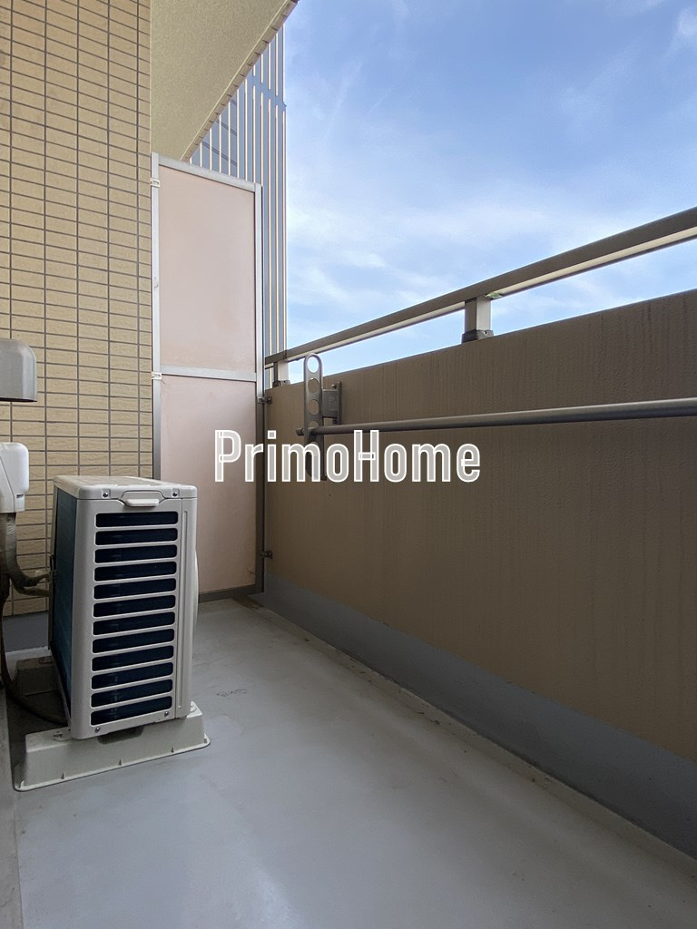 メインステージ秋葉原駅前のバルコニー