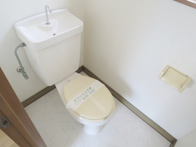 小川荘のトイレ|洋式トイレ。