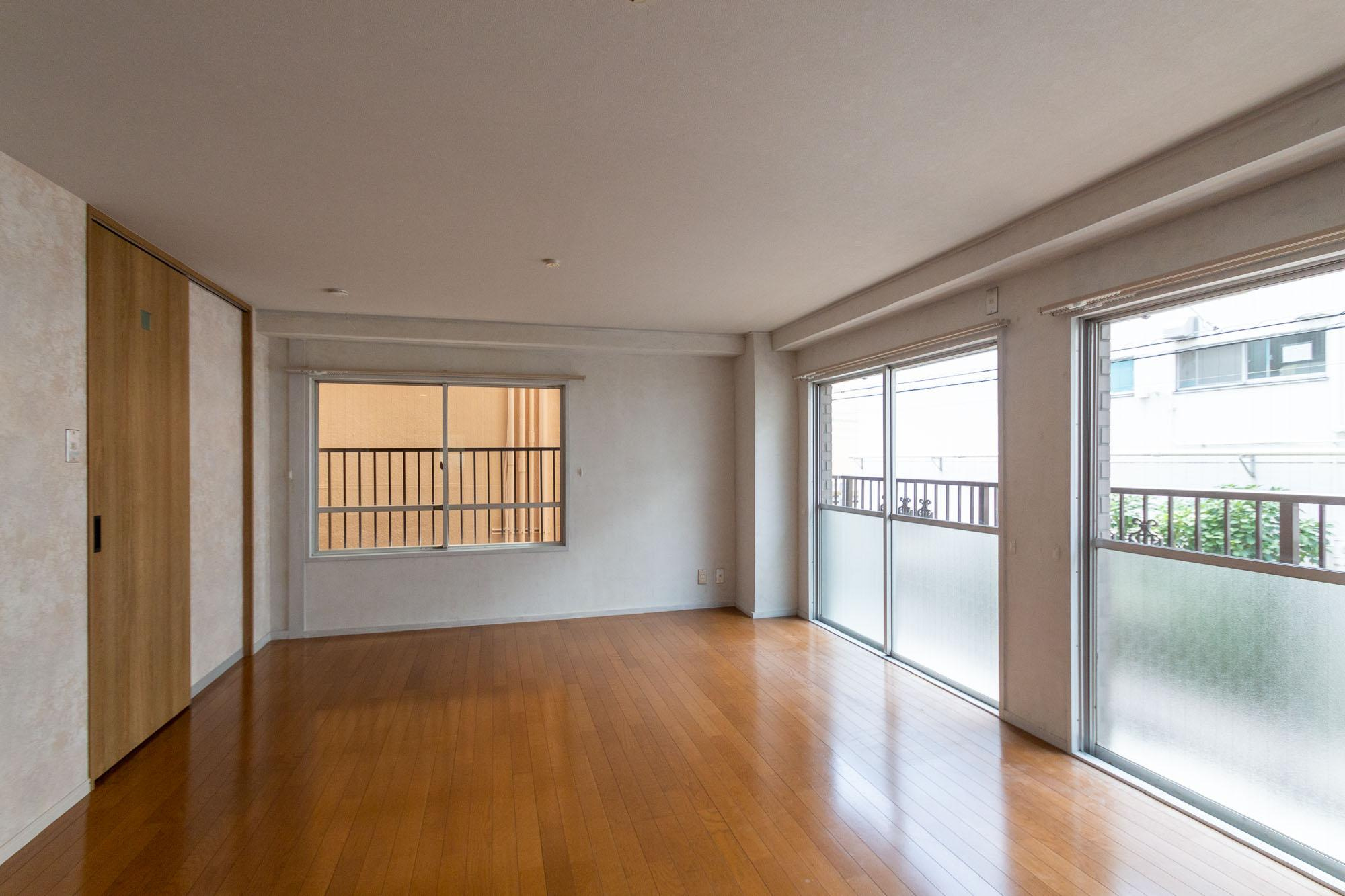 COハイツの居間・リビング