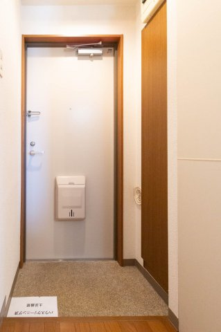 クレールけやき台の玄関