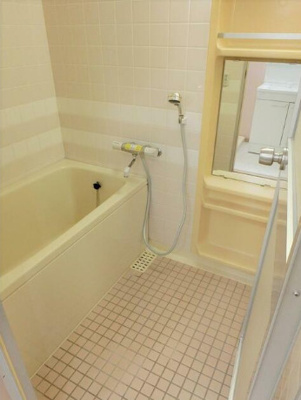 【浴室】 | クレシーダ | 追い焚き機能付きバス。