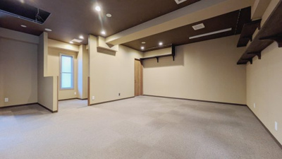 【内装】 | KIKI'S FLAT　1階店舗