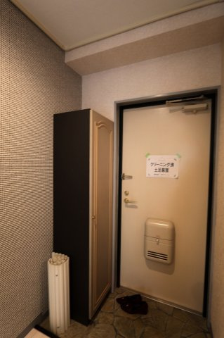 イーストヒルズ所沢の玄関