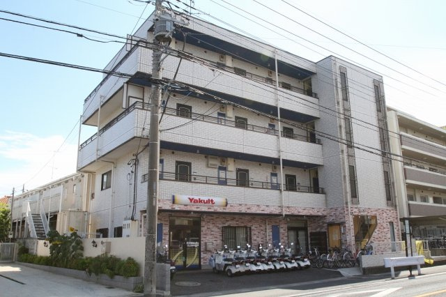 イーストヒルズ所沢の外観