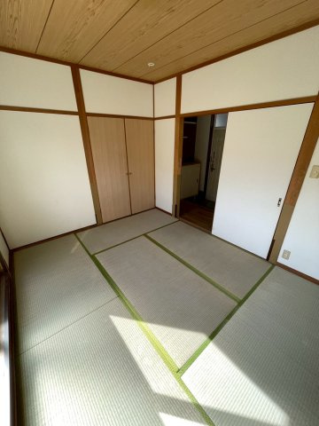 久留米市南４丁目のアパートの和室