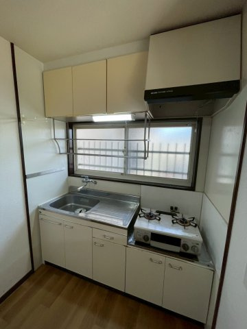 久留米市南４丁目のアパートのキッチン