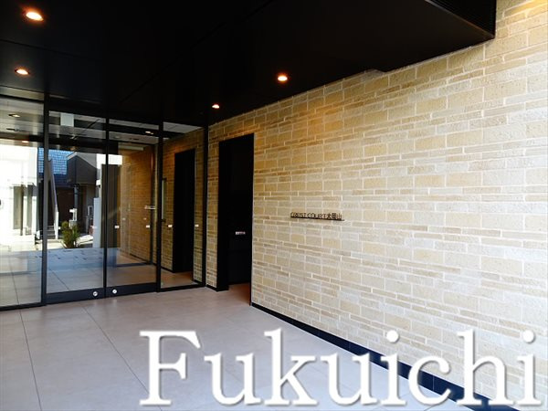 クレストコート大岡山のエントランス