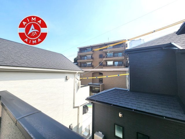福岡市中央区笹丘２丁目第1-5棟（3号棟）の展望|窓から緑が見える物件も魅力的です。