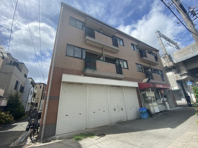 メゾンド平岡3番館の外観