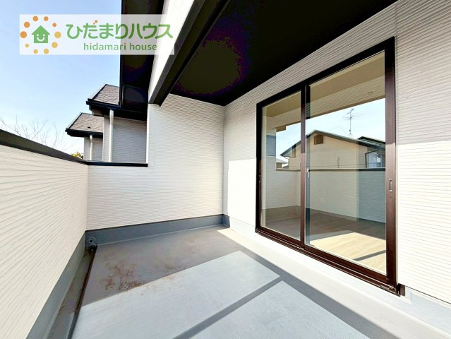 【バルコニー】 | 取手市戸頭16期　新築戸建　2号棟 | 広々としたバルコニー。お洗濯物もぜーんぶ干せちゃいます！！