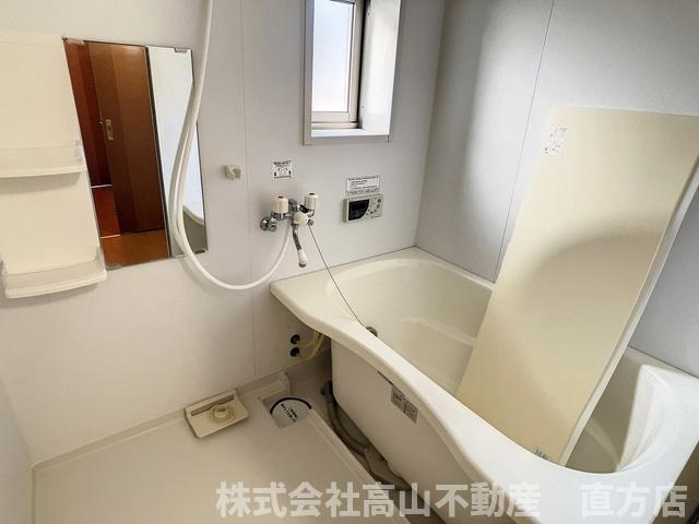 直方市大字上頓野のアパートの浴室