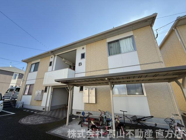 直方市大字上頓野のアパートの外観