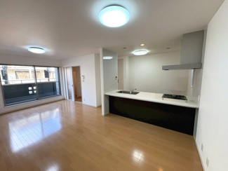 【居間・リビング】 | 清水丘２丁目　中古一戸建