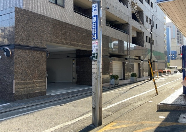 【現況写真】 | リッツタワー八王子 | 景色重視でお家選ぶをするとスーパーが遠い！学校が遠い！など生活をするうえで利便性で困ることもあります。まず一度現地を見学する際に、周辺の施設などがあるかを確認し、暮らし始めた後のことを想像しましょう。