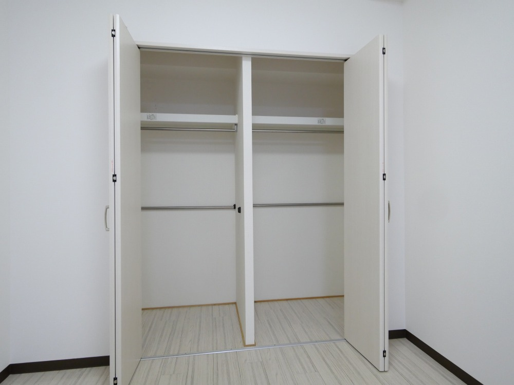 大阪市大正区三軒家西３丁目の賃貸マンションの収納