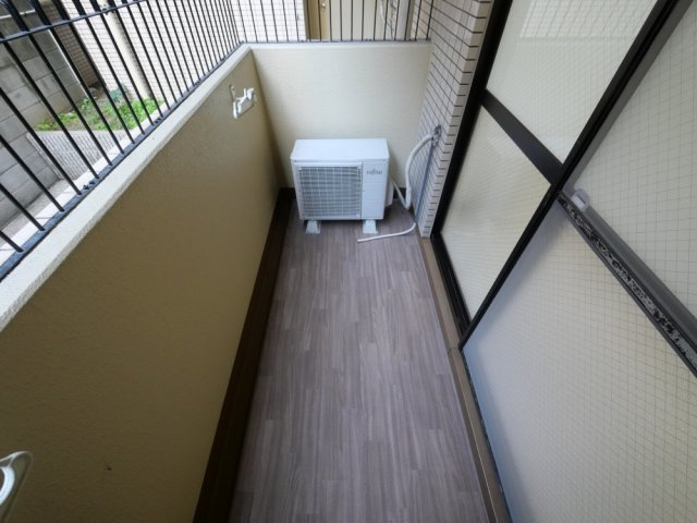 大阪市大正区三軒家西３丁目の賃貸マンションのバルコニー