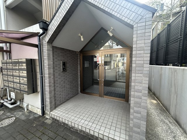 エクレール六甲のエントランス