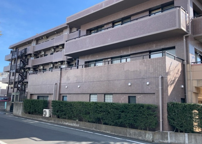 【外観】 | ヒューマンスクエア豊田 | 隣家の土地はどうなっているのか、生活利便施設が近くにあるのか、学校まで近いかなど、お客様のライフスタイルにあわせたイメージが重要です。また、近くにあると困る施設が近くにないかも確認するといいでしょう。
