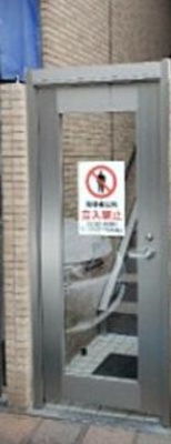 【エントランス】 | トラスト築地KNビル | 清潔なエントランスです