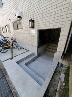 【エントランス】