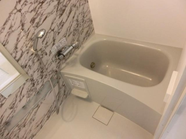 フリージアヒルズの浴室