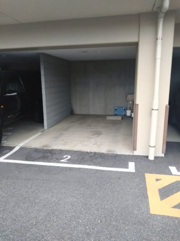 ネクステージ飛田給の駐車場|駐車場があるので、車を買う予定の方も安心です