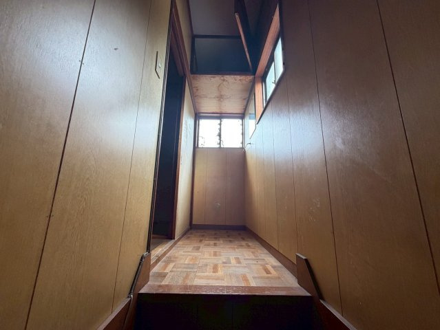 東京都八王子市下恩方町 中古戸建のその他|階段上です