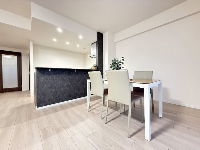 グランシティレイディアントアクアヴィータの居間・リビング|リビングです