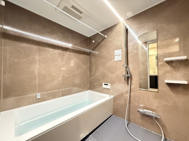 グランシティレイディアントアクアヴィータの浴室|コンパクトで使いやすいお風呂です