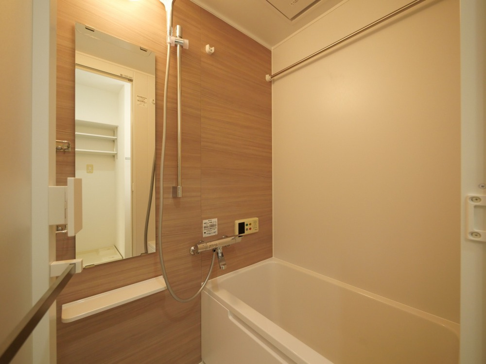 大阪市西区九条１丁目の賃貸マンションの浴室