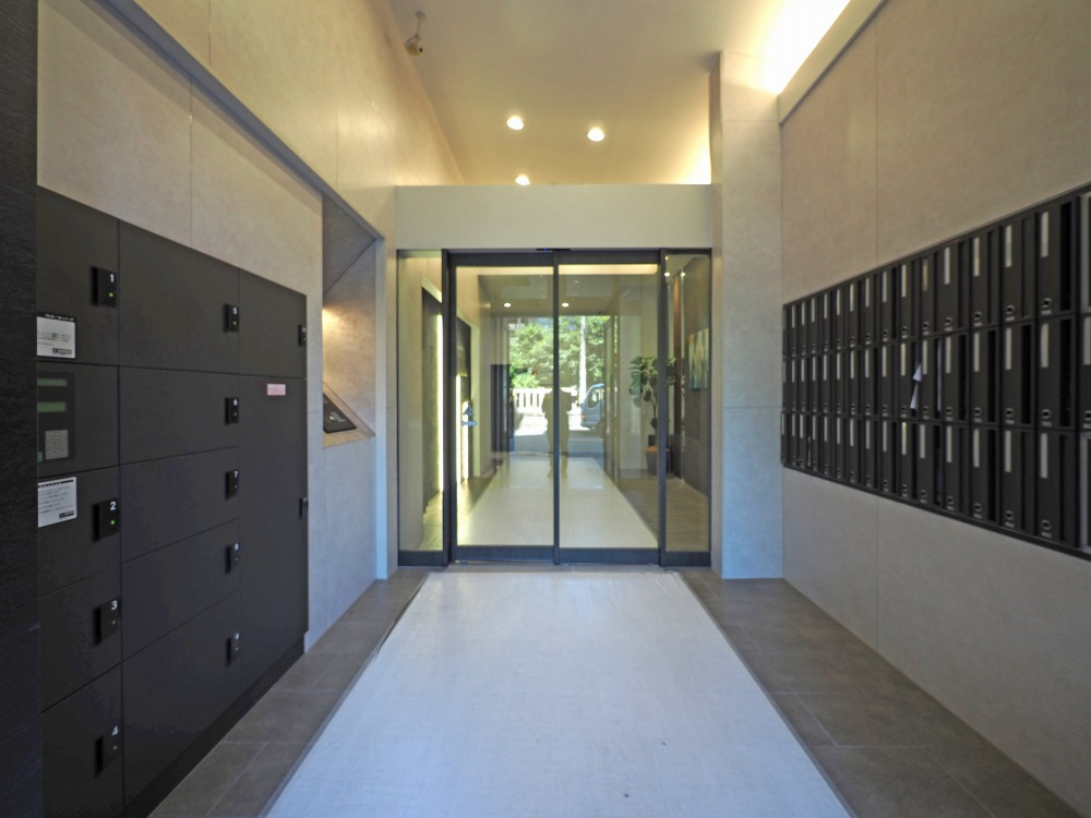 大阪市西区九条１丁目の賃貸マンションのロビー