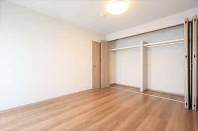 【洋室】 | 勾当台ハイツ | 7.7帖