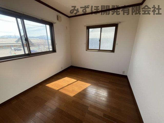 東村山郡山辺町大字大塚822-1の独立洗面台